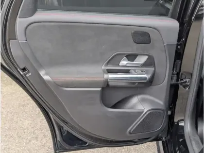 Photo 17 Mercedes Classe B Gén. III (W247) Ph1 AMG Line Edition 5