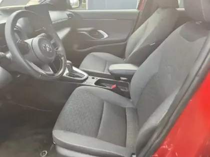 Photo 21 Toyota Yaris Hybride 1.5 HYBRID 116H DESIGN