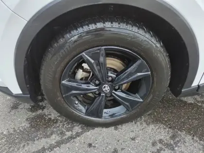 Photo 8 Toyota C-HR 122h Design