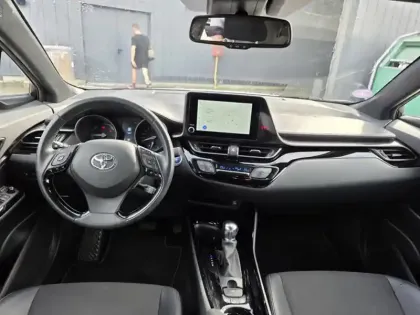 Photo 10 Toyota C-HR 122h Design