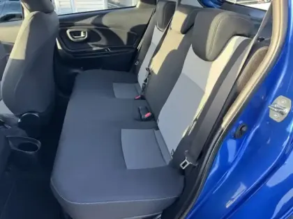 Photo 19 Toyota Yaris Hybride 1.5 100h Dynamic