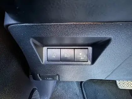 Photo 14 Toyota Yaris Hybride 1.5 100h Dynamic