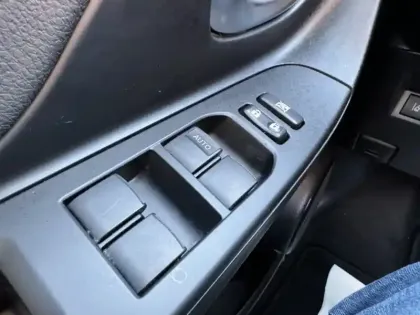 Photo 18 Toyota Yaris Hybride 1.5 100h Dynamic