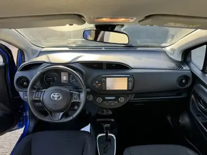 Photo 9 Toyota Yaris Hybride 1.5 100h Dynamic