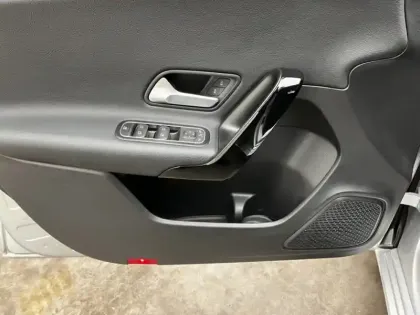 Photo 15 Mercedes Classe A 180 Style Line