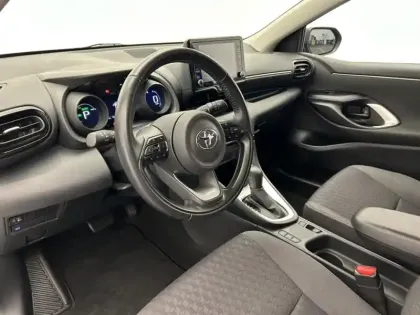 Photo 15 Toyota Yaris Hybride 116h Design