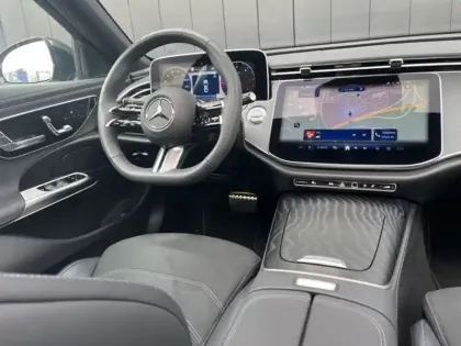 Photo 7 Mercedes Classe E Break 220 d AMG Line