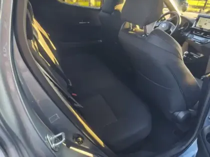 Photo 10 Toyota C-HR 2.0 Hybride 184 Design Ultimate ch