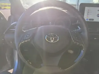 Photo 5 Toyota C-HR 2.0 Hybride 184 Design Ultimate ch