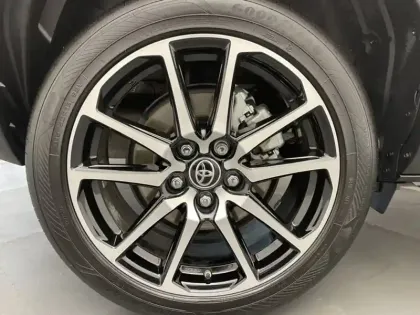 Photo 8 Toyota Yaris Hybride 1.5 HYBRID 130H GR SPORT Techno