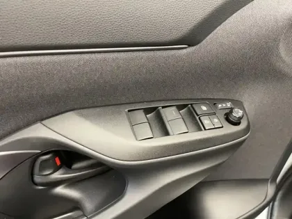 Photo 15 Toyota Yaris Hybride 1.5 HYBRID 130H GR SPORT Techno