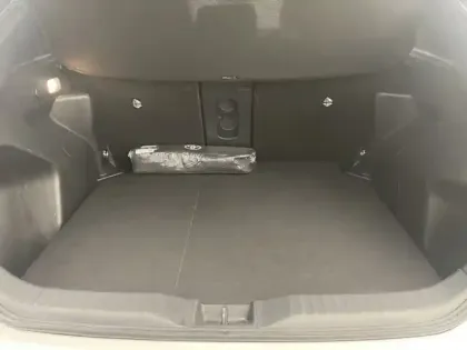 Photo 9 Toyota Yaris Hybride 1.5 HYBRID 130H GR SPORT Techno