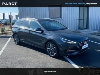 Photo 11 Hyundai I30 SW 1.0 T-GDi 120ch Hybrid 48V Creative DCT-7