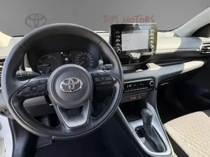 Photo 8 Toyota Yaris Hybride 116h Dynamic Business Beyond Zer