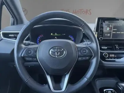 Photo 12 Toyota Corolla Hybride 122h Design 1.8 122 ch