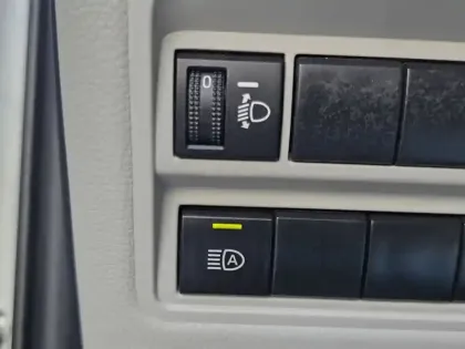 Photo 22 Toyota Yaris Hybride 116h Iconic