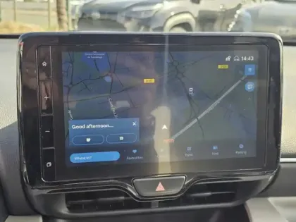 Photo 16 Toyota Yaris Hybride 116h Iconic