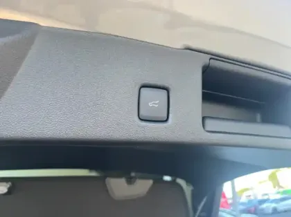 Photo 15 Ford Kuga 2.5 Duratec 180ch Hybrid FlexiFuel Active X Powershift