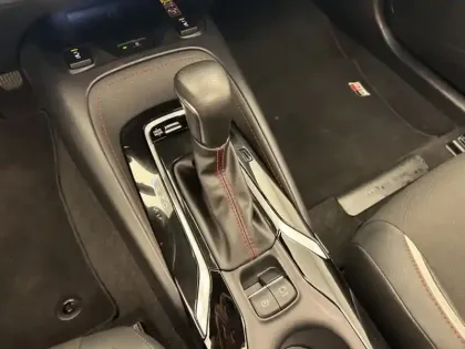 Photo 15 Toyota Corolla Hybride 196h GR Sport Techno TO