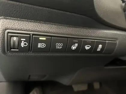 Photo 16 Toyota Corolla Hybride 196h GR Sport Techno TO