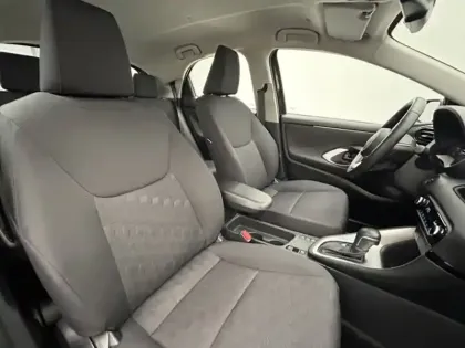 Photo 20 Toyota Yaris Hybride 116h Dynamic