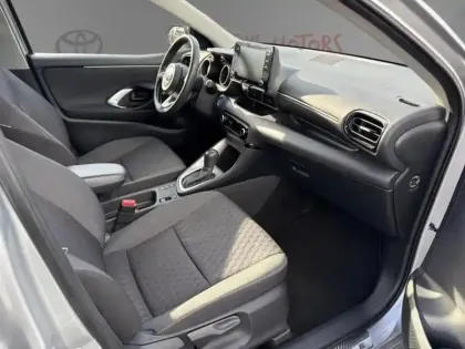 Photo 14 Toyota Yaris Hybride 116h Design / Pack confort