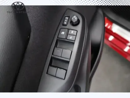 Photo 11 Toyota Yaris Hybride 130h GR SPORT