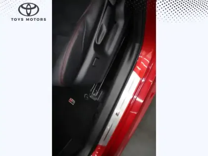 Photo 16 Toyota Yaris Hybride 130h GR SPORT