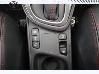 Photo 15 Toyota Yaris Hybride 130h GR SPORT