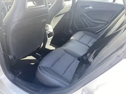 Photo 8 Mercedes CLA 200 CDI Inspiration