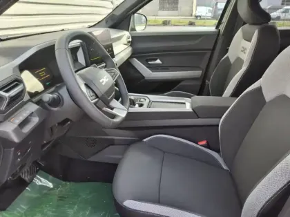 Photo 10 Dacia Bigster HYBRID Nouveau 155 Journey