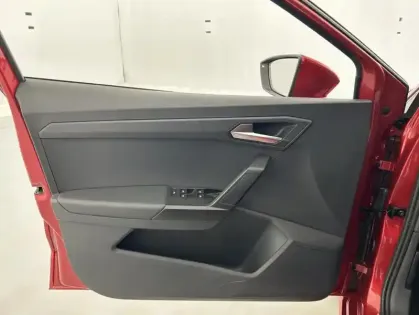 Photo 10 Seat Ibiza 1.0 95ch Style Business Suréquipée + Attelage