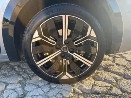 Photo 12 Lancia Ypsilon  1.2 Ibrida 100ch LX eDCT6