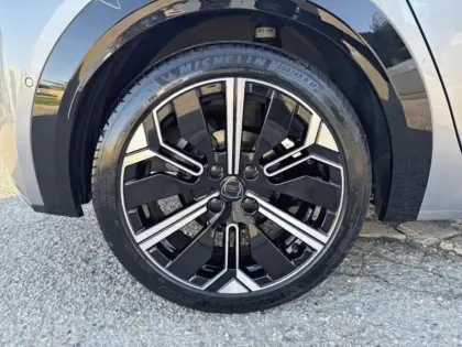 Photo 13 Lancia Ypsilon  1.2 Ibrida 100ch LX eDCT6