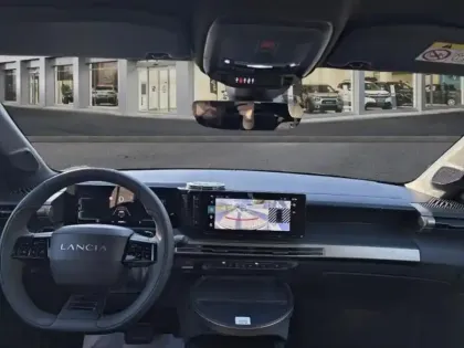 Photo 7 Lancia Ypsilon  1.2 Ibrida 100ch LX eDCT6