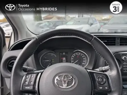 Photo 12 Toyota Yaris  HSD 100h Dynamic 5p