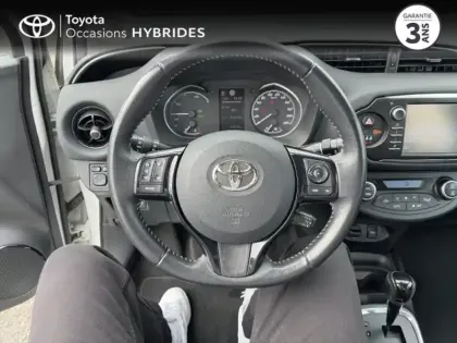 Photo 8 Toyota Yaris  HSD 100h Dynamic 5p