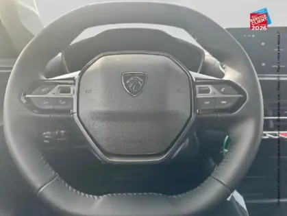 Photo 11 Peugeot 208  1.2 Hybrid 145ch Allure e-DCS6 Siege chauf