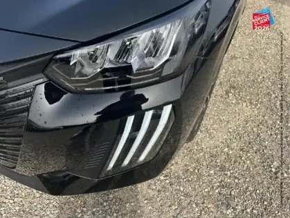 Photo 12 Peugeot 208  1.2 Hybrid 145ch Allure e-DCS6 Siege chauf