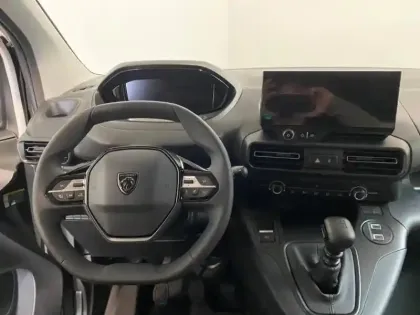 Photo 8 Peugeot Partner  M Diesel 100ch Pack Premium Connect