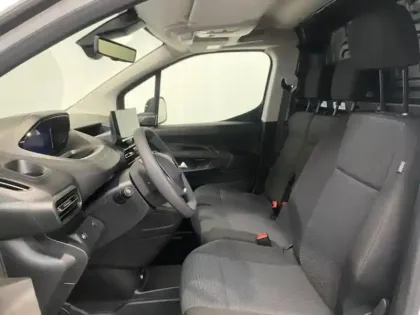 Photo 7 Peugeot Partner  M Diesel 100ch Pack Premium Connect