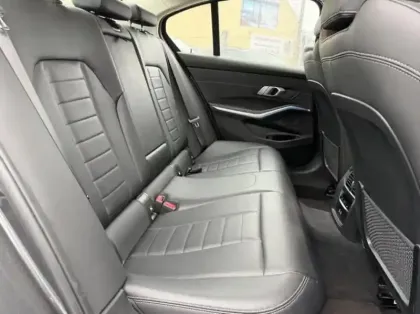 Photo 5 BMW Serie 3 Série 3 330eA 292ch Luxury 10cv