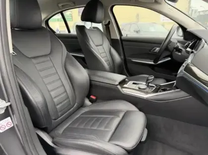 Photo 7 BMW Serie 3 Série 3 330eA 292ch Luxury 10cv