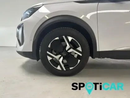 Photo 11 Peugeot 2008  1.2 Hybrid 145ch Allure e-DCS6