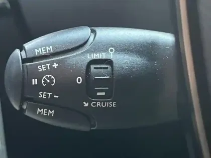 Photo 9 Peugeot 208  1.2 PureTech 100ch S&S Style 118g