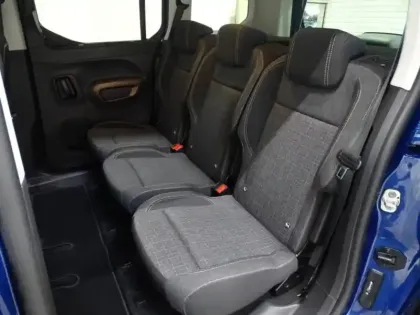 Photo 12 Peugeot Rifter  Taille M - Moteur Electrique 136 ch (100 kW) Automatique GT