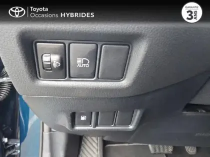 Photo 11 Toyota C-HR  1.8 Hybride 122ch Dynamic E-CVT