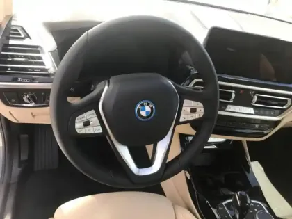 Photo 23 BMW X3  xDrive30e 292ch xLine