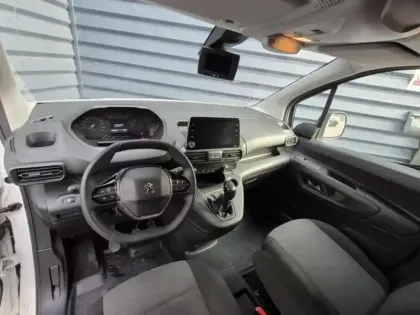 Photo 23 Peugeot Partner  Standard 1.6 BlueHDi 100ch Premium