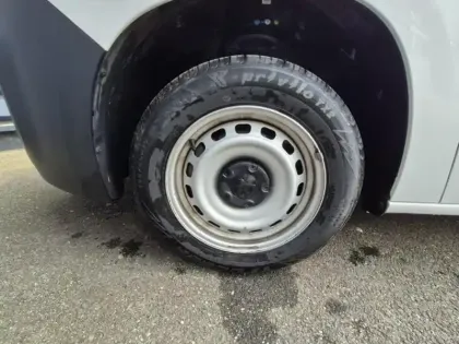 Photo 19 Peugeot Partner  Standard 1.6 BlueHDi 100ch Premium